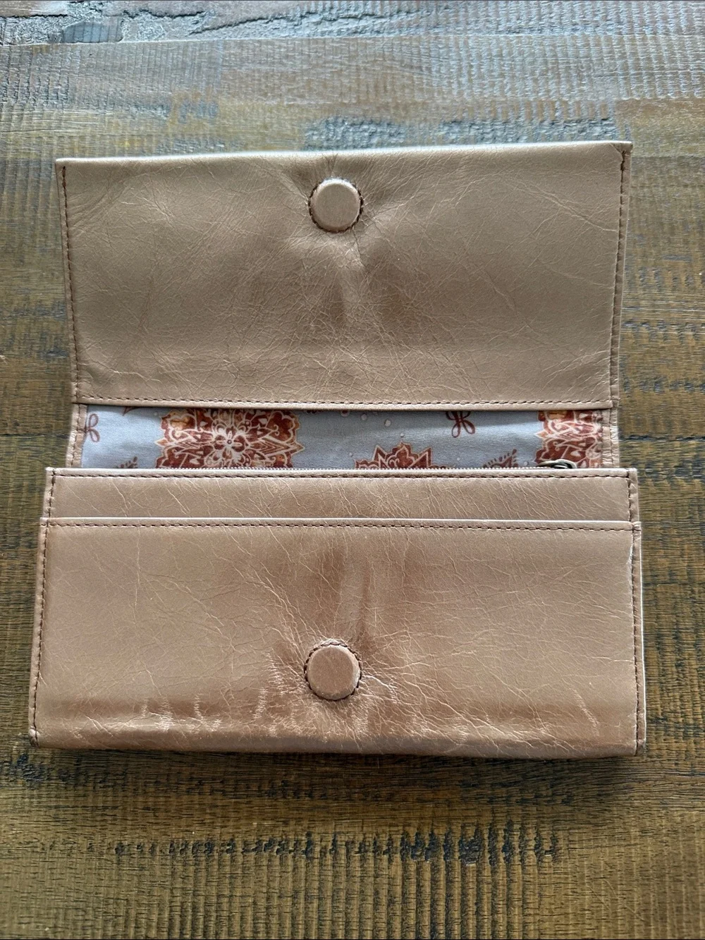 HOBO Women's Leather Zip Wallet - Rose Gold